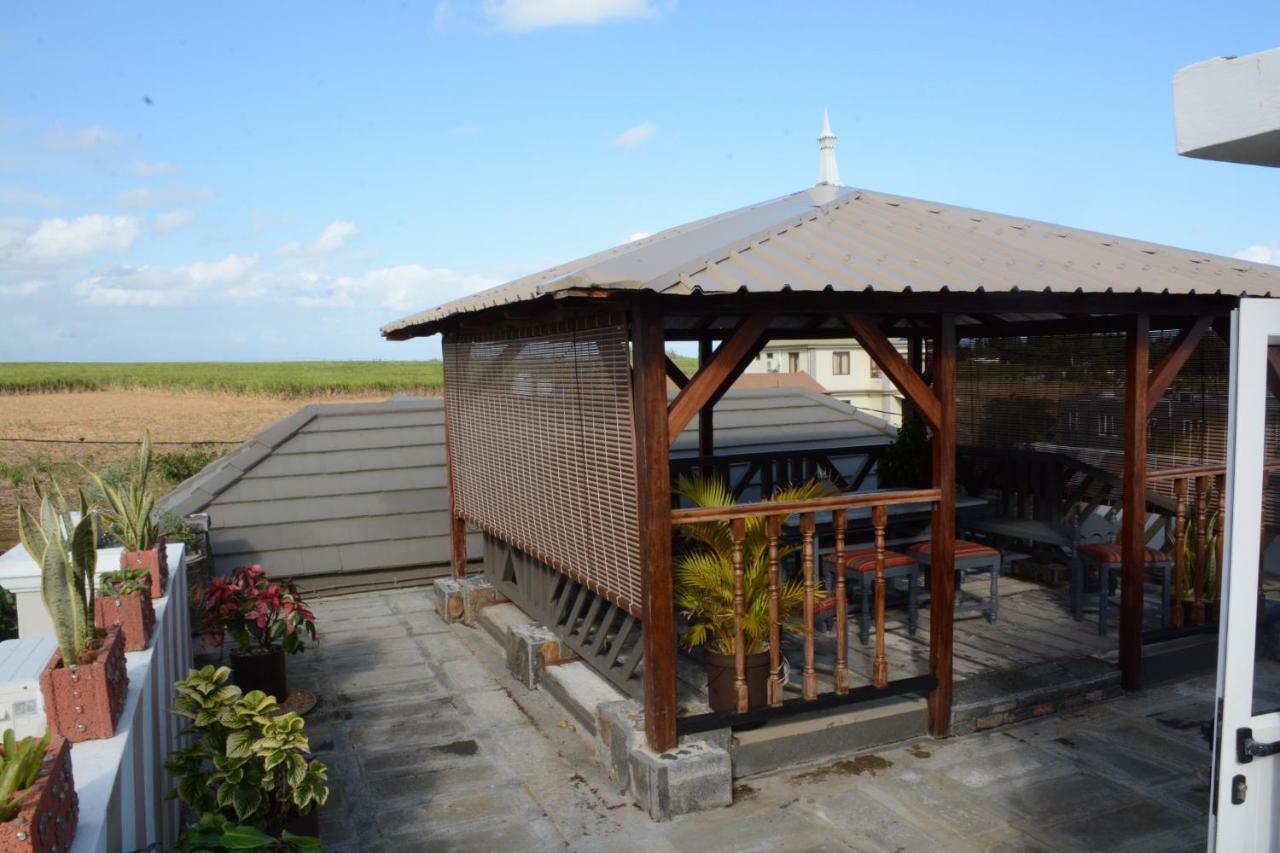 Aurelia Lodge - Apartment With Terrace Souillac Exterior photo
